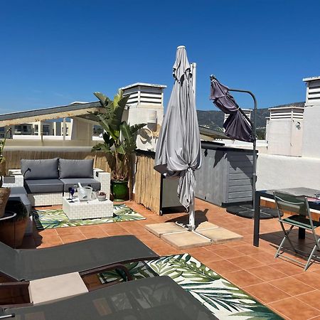 Appartement Avec Terrasse Sur Le Toit Vue Mer Roses Extérieur photo