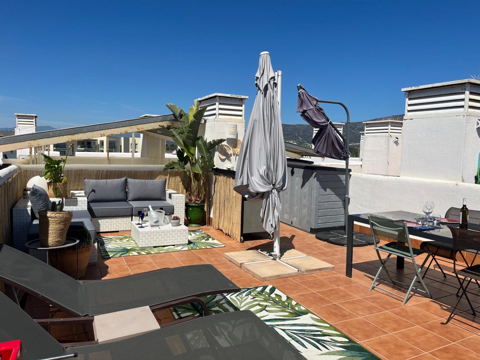 Appartement Avec Terrasse Sur Le Toit Vue Mer Roses Extérieur photo