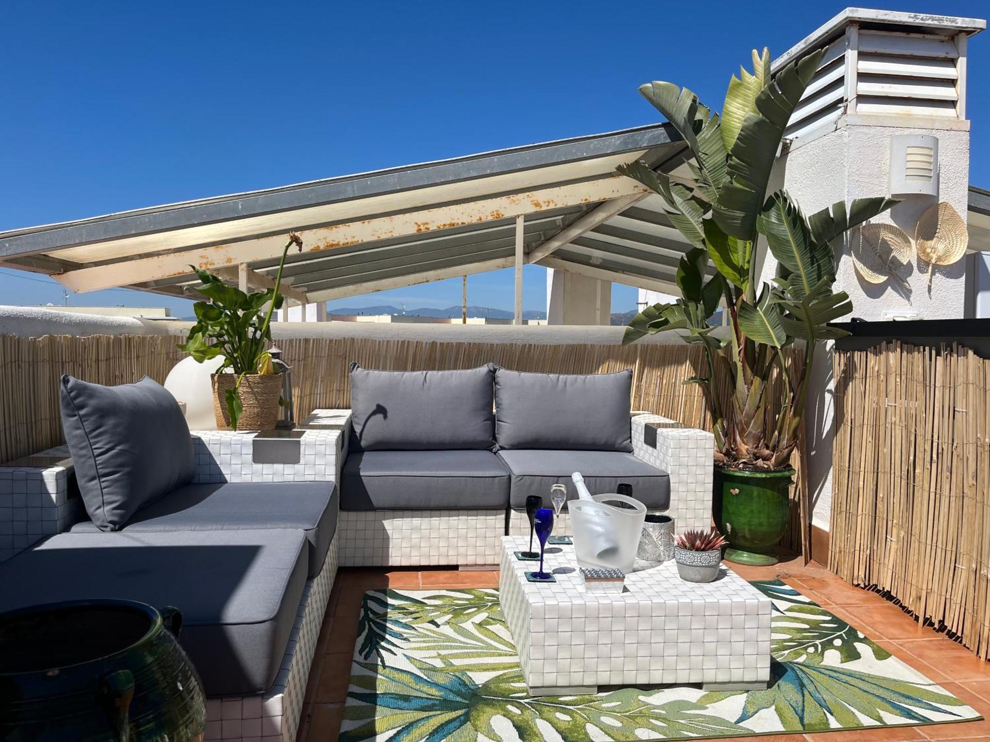 Appartement Avec Terrasse Sur Le Toit Vue Mer Roses Extérieur photo